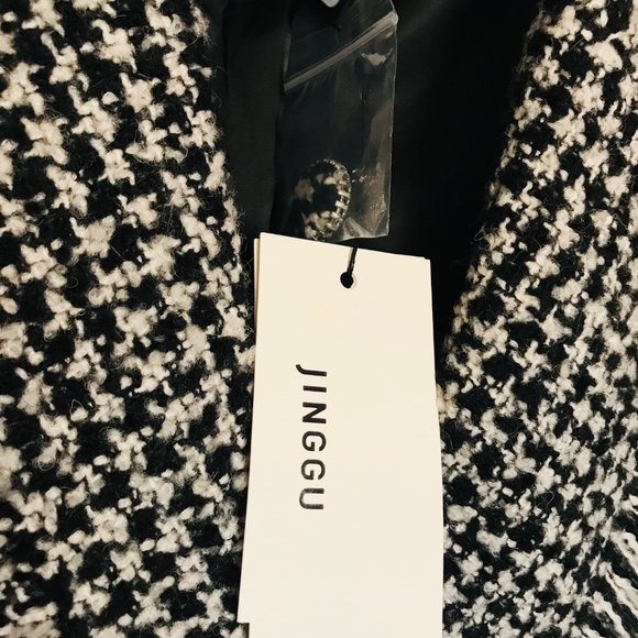 Jinggu Houndstooth Black and White Tweed Blazer Size L, NWT - Picture 2 of 5